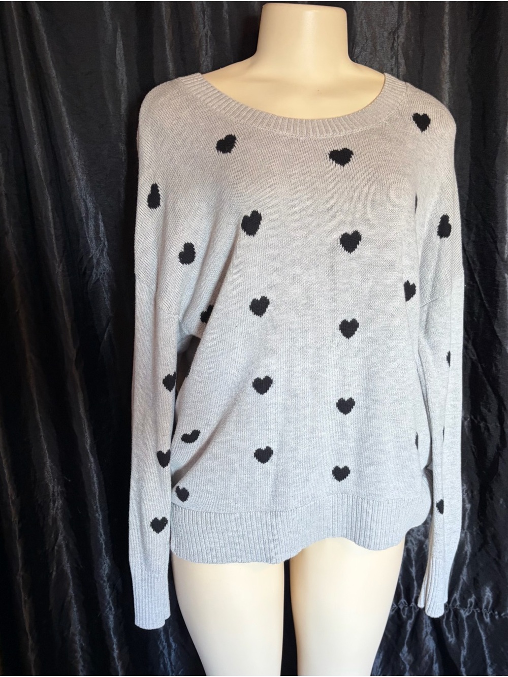 GAP Light Gray Sweater with Black Heart Print